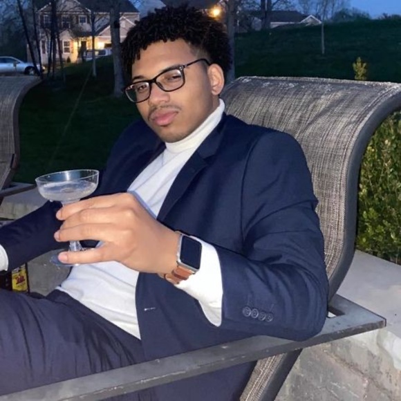 Meet your Posher, Johnathan - Picture 1 of 1